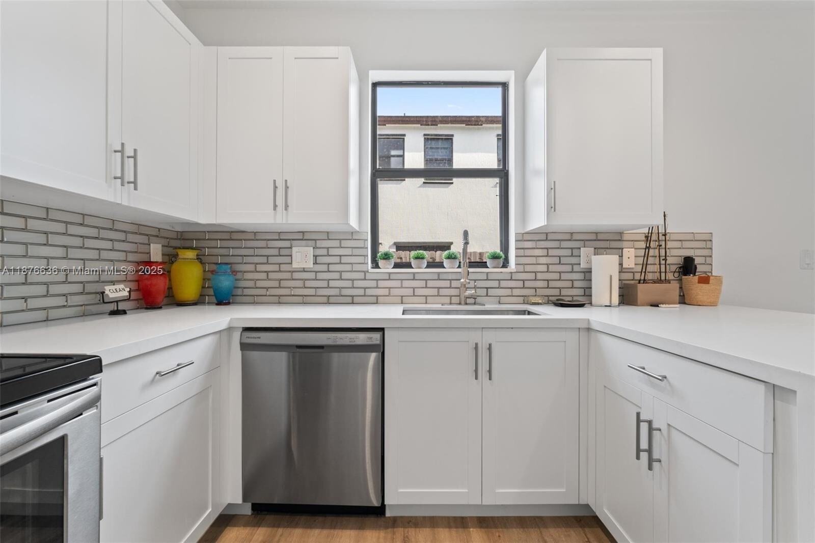 Building Photo - 403 NE 212th St