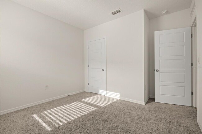 Building Photo - 1078 Clay Blvd