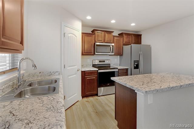 Building Photo - 5452 Hammond Dr