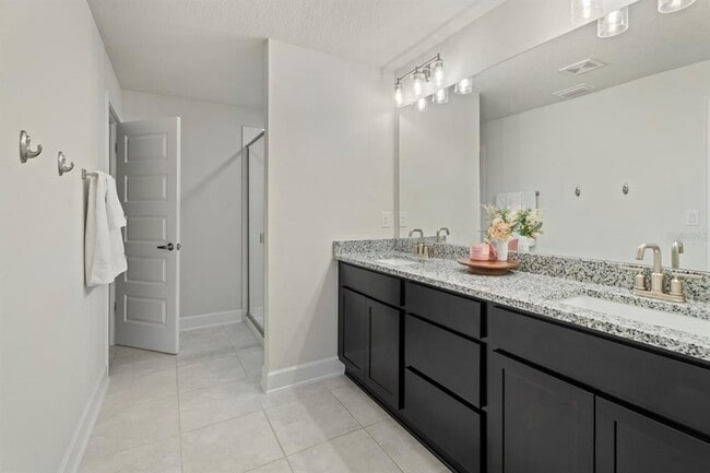 Building Photo - 4224 Sagefield Dr