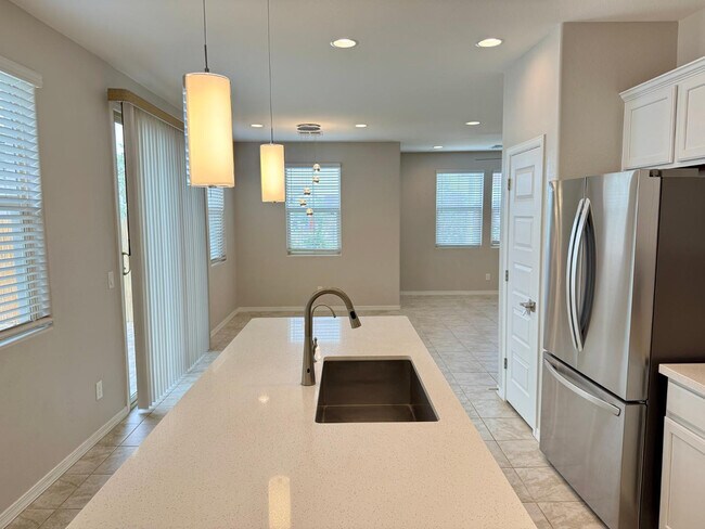 Building Photo - 14220 W Buckskin Trl