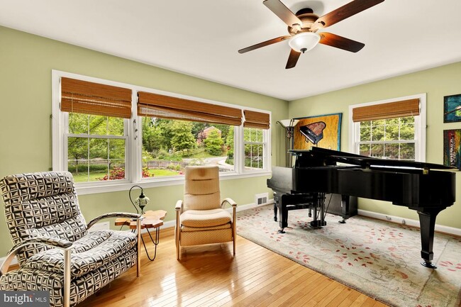 Building Photo - 8323 Haddon Dr