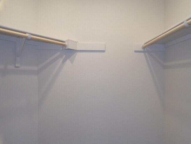 Building Photo - 111 Peruna Dr