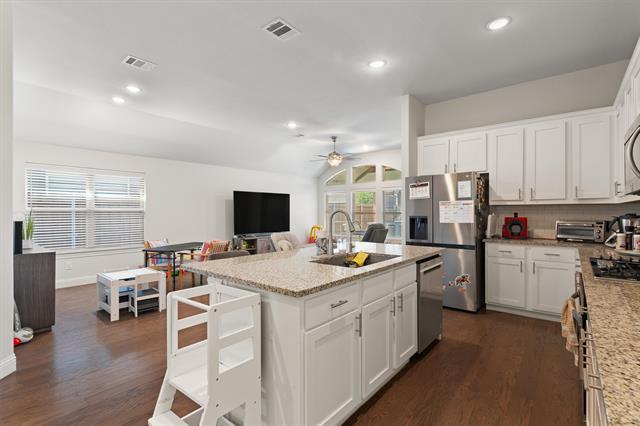 Building Photo - 1706 Celebration Ln