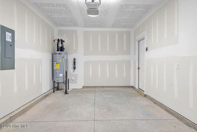 Building Photo - 305 Otis Cv Ln