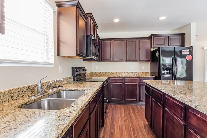 Building Photo - 16405 Waterbury Ln