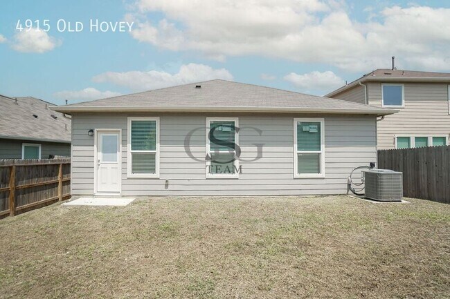 Building Photo - 4915 Old Hovey