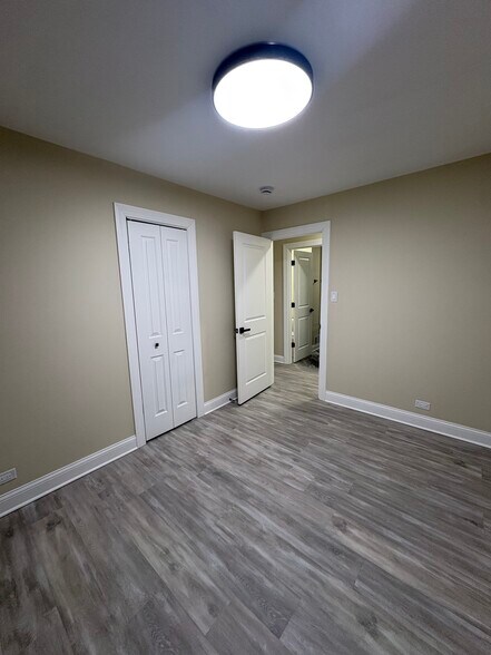 Building Photo - 106 W 155th St