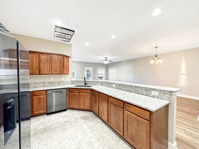 Building Photo - FOR RENT — Stunning One-Level Home in The Preserve, Oak Ridge’s Premier Lakefront Community