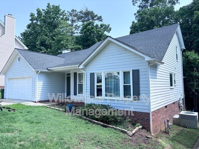Building Photo - 305 Silvercliff Trail