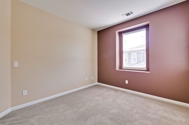 Building Photo - 309 Rayos Del Sol Dr