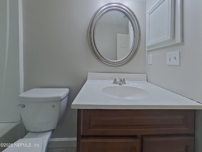 Building Photo - 1885 Ontario Ct