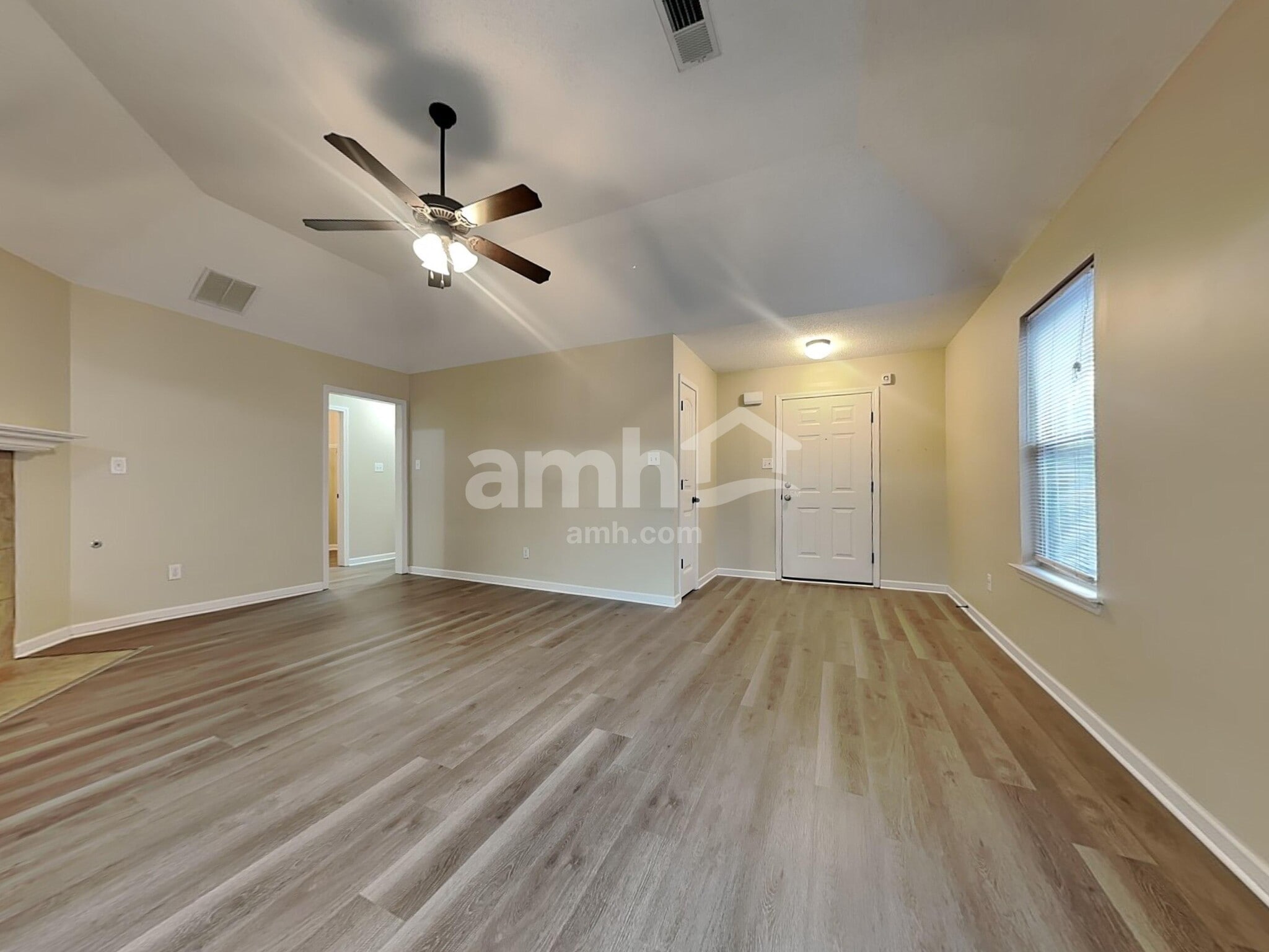 Building Photo - 10062 Mill Hill Ave