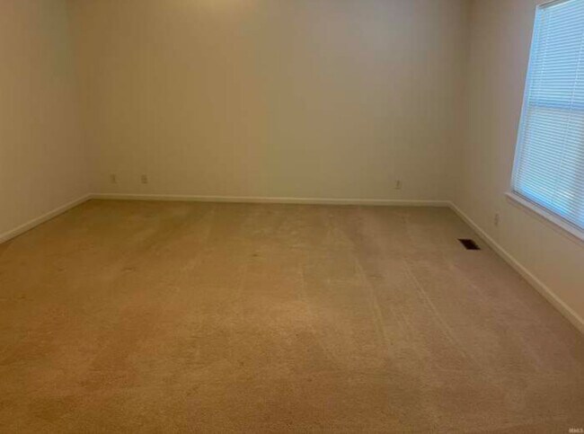 Building Photo - 3160 Trego Ct