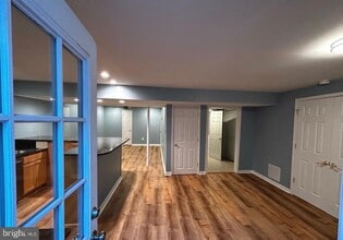 Building Photo - 5415 Chillingham Pl