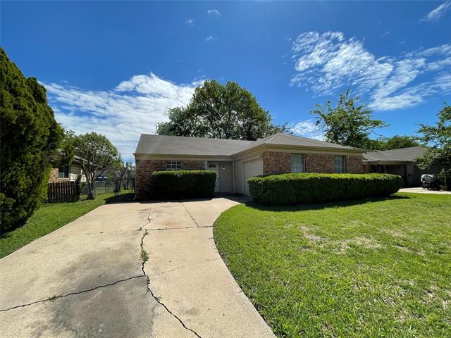 Building Photo - 7204 Shadow Bend Dr