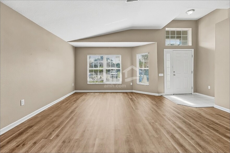 Building Photo - 1107 Summer Breeze Dr