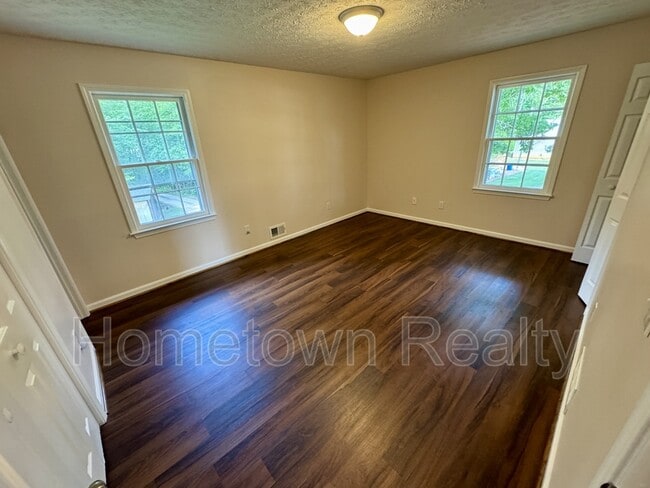 Building Photo - 4469 Georgia 42