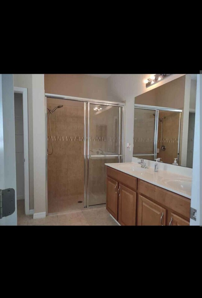 Building Photo - 2448 Blackburn Cir