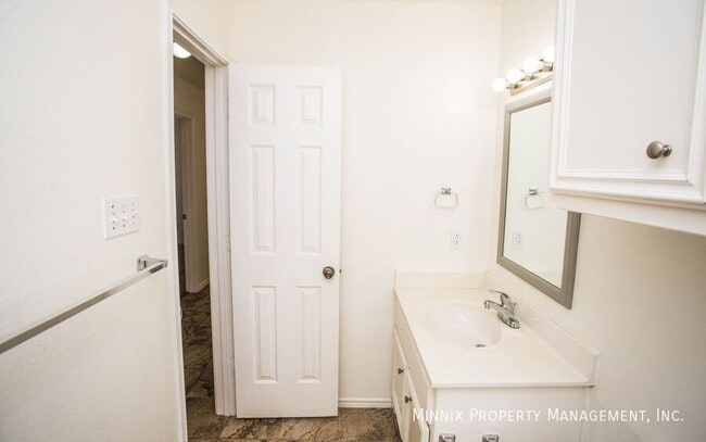 Building Photo - 6704 9th St