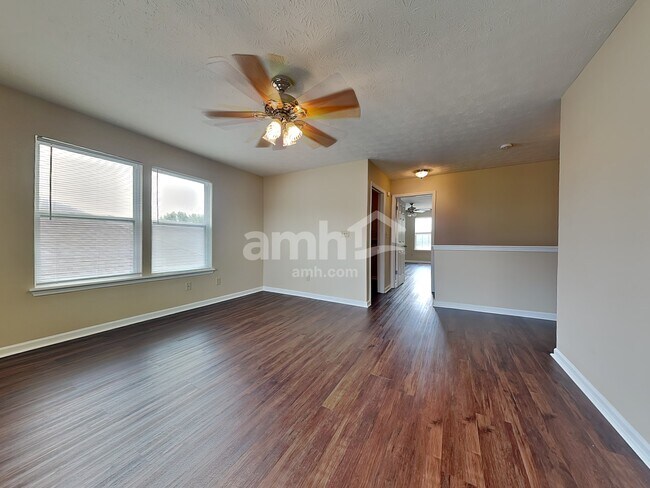 Building Photo - 10660 Brighton Knoll Pky N