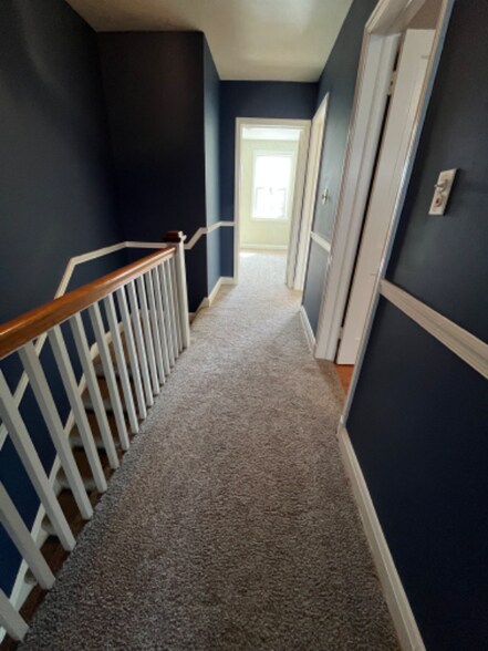 Building Photo - 143 Stanmore Rd