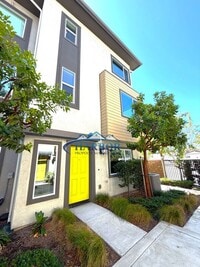 Building Photo - 1215 Canoe Ln