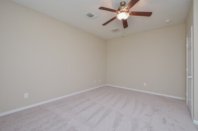 Building Photo - 18514 Alemarble Oak St