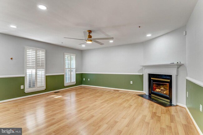 Building Photo - 7505 Castle Rock Dr