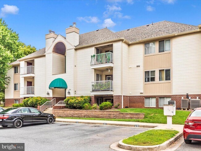 Building Photo - 2106 Whitehall Rd