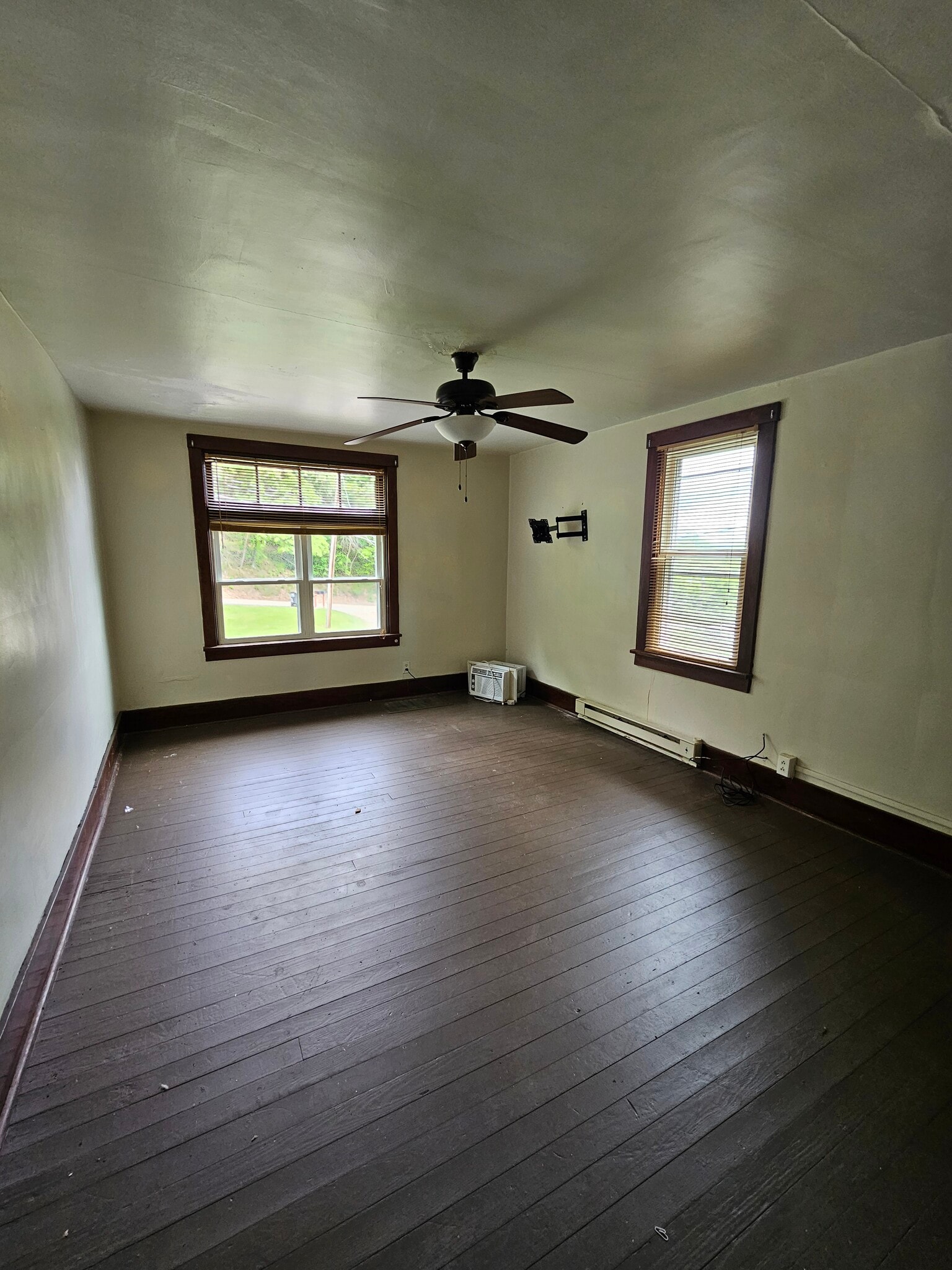 Building Photo - 1296 Butler Rd