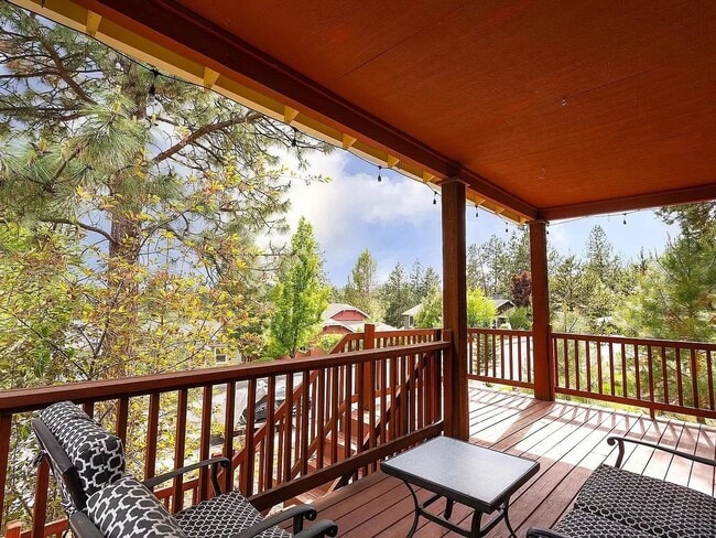 Building Photo - 2242 NW Torrey Pines Dr