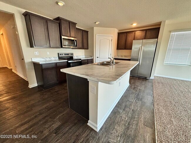 Building Photo - 15668 Palfrey Chase Dr