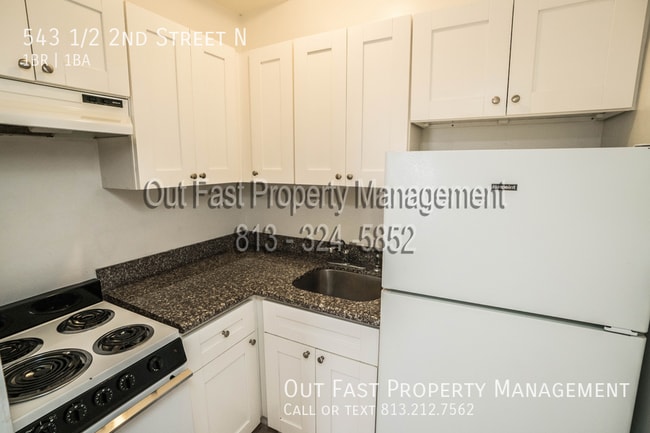 Building Photo - 543 2nd St N