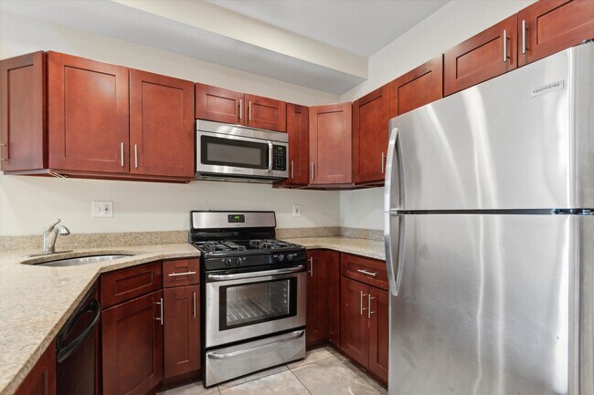 Building Photo - 1424 Willington St