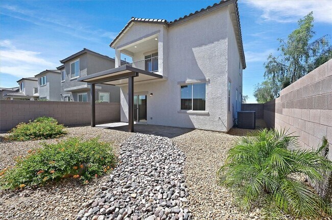 Building Photo - 4405 Frias Fls Ave