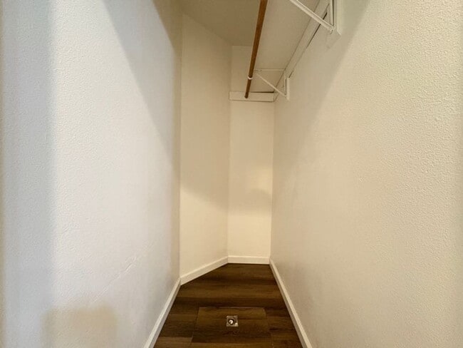 Building Photo - Recently Updated