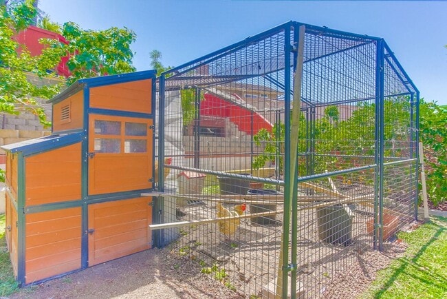 Building Photo - 10730 Carillon Ct