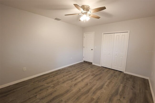 Building Photo - 1040 Charles St