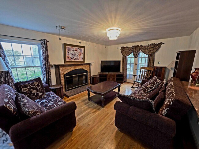 Building Photo - 8120 Paisley Pl