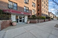 Building Photo - 1 bedroom in SUNNYSIDE NY 11104