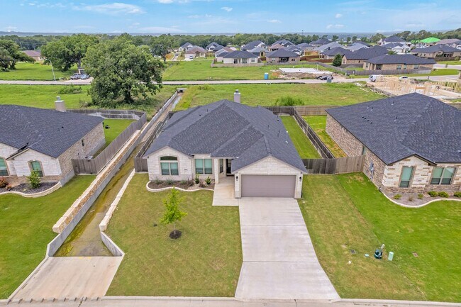 Building Photo - 6102 Messina Dr