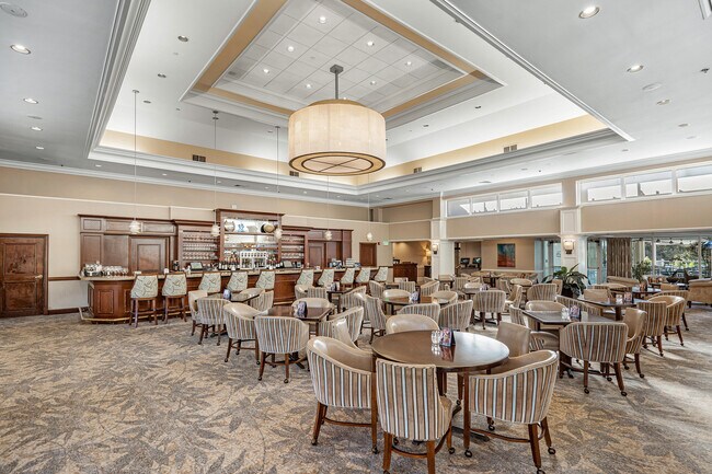 Building Photo - 5 Westgate Ln