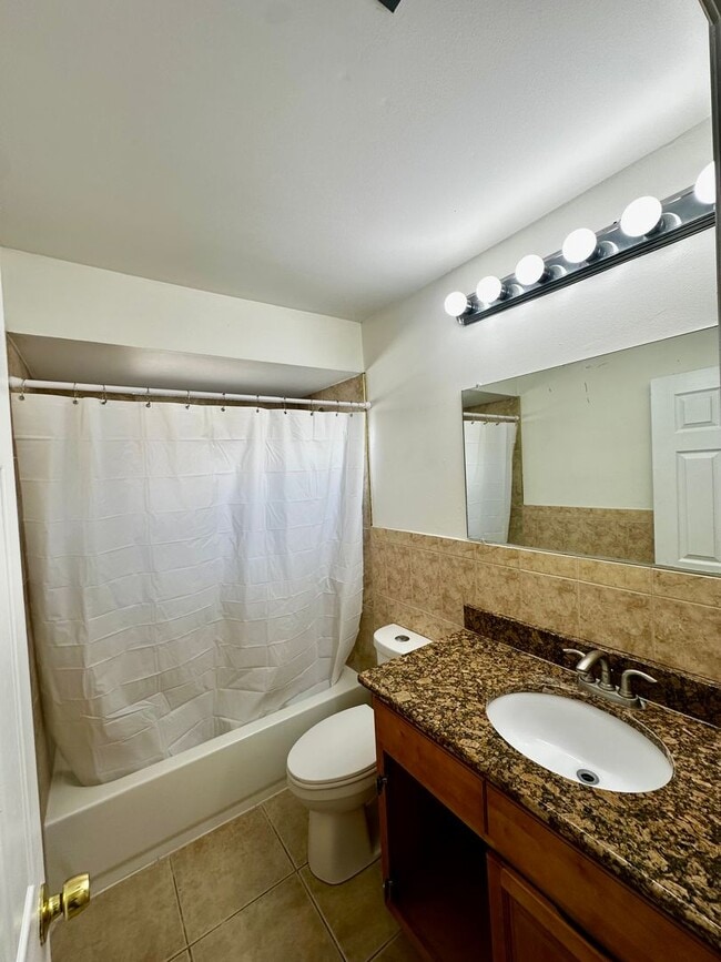 Building Photo - Charming 3-Bedroom Single-Family Home on Quiet Cul-de-Sac in East Orlando