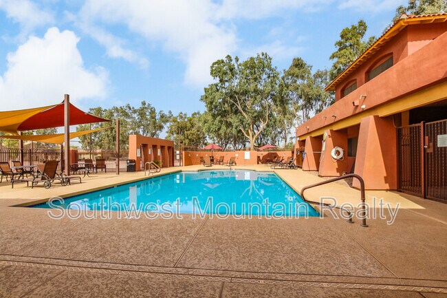 Building Photo - 21486 Via Del Oro