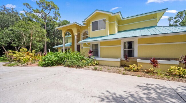 Building Photo - 92 Squire Dr