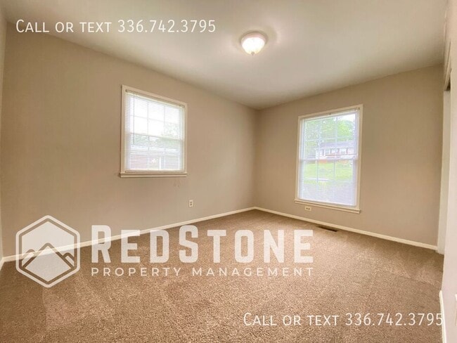 Building Photo - 330 Doggett Dr