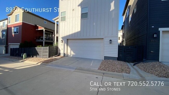 Building Photo - 8930 Southurst St