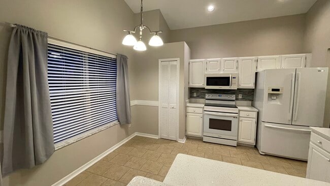 Building Photo - 2446 Briarcreek Dr