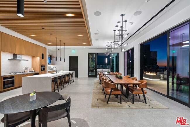 Building Photo - 675 Ninth Ave